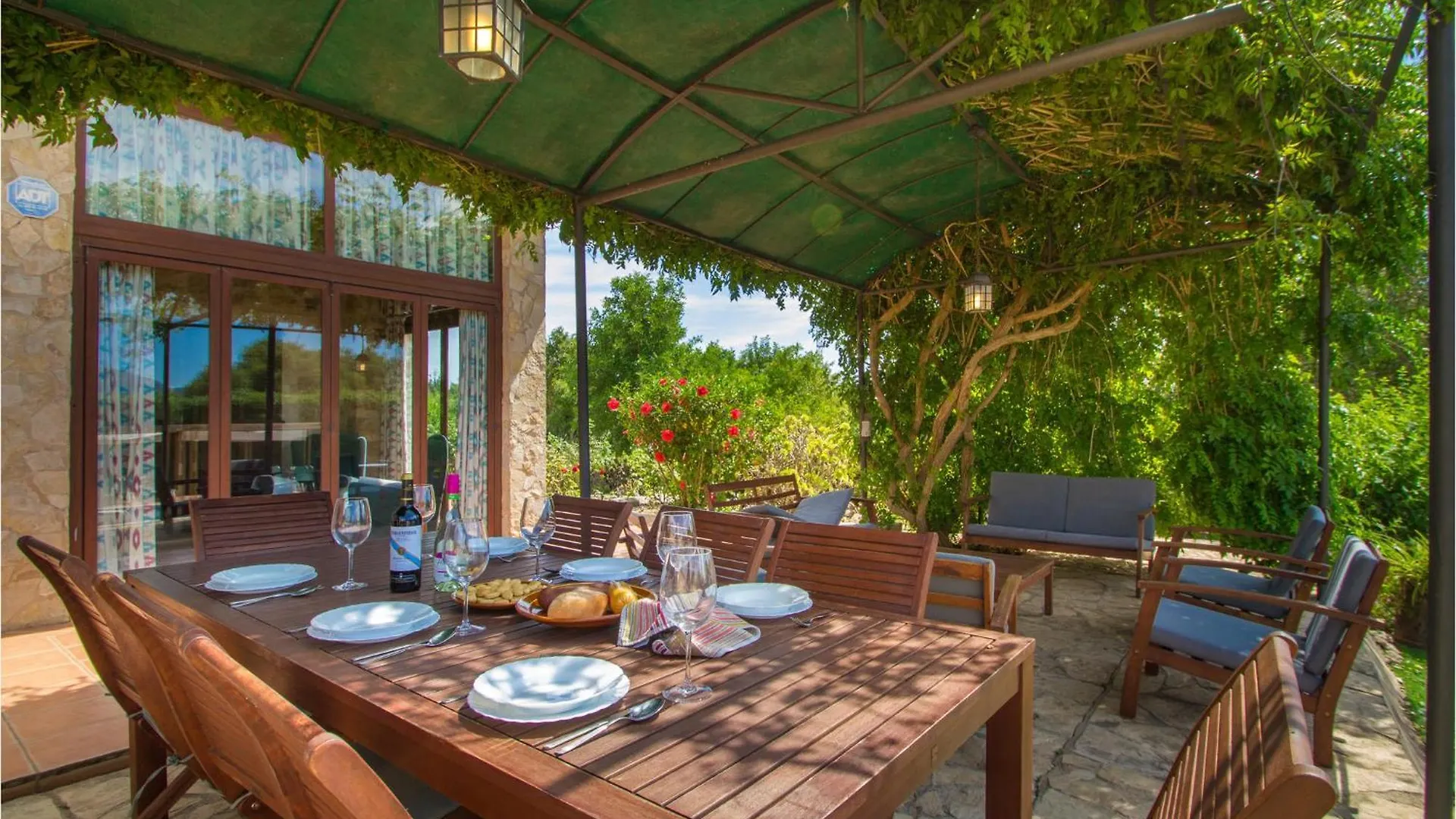 4 Bedroom Cozy Home In Marratxí